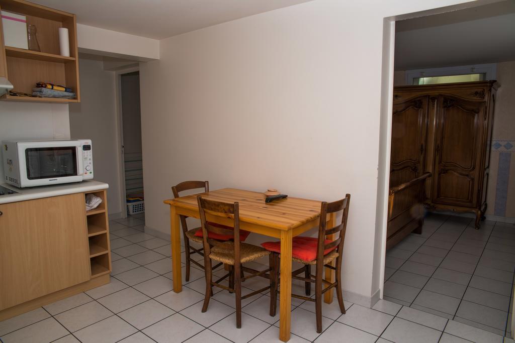 Entre Lac Et Montagne Veyrier-du-Lac Habitación foto